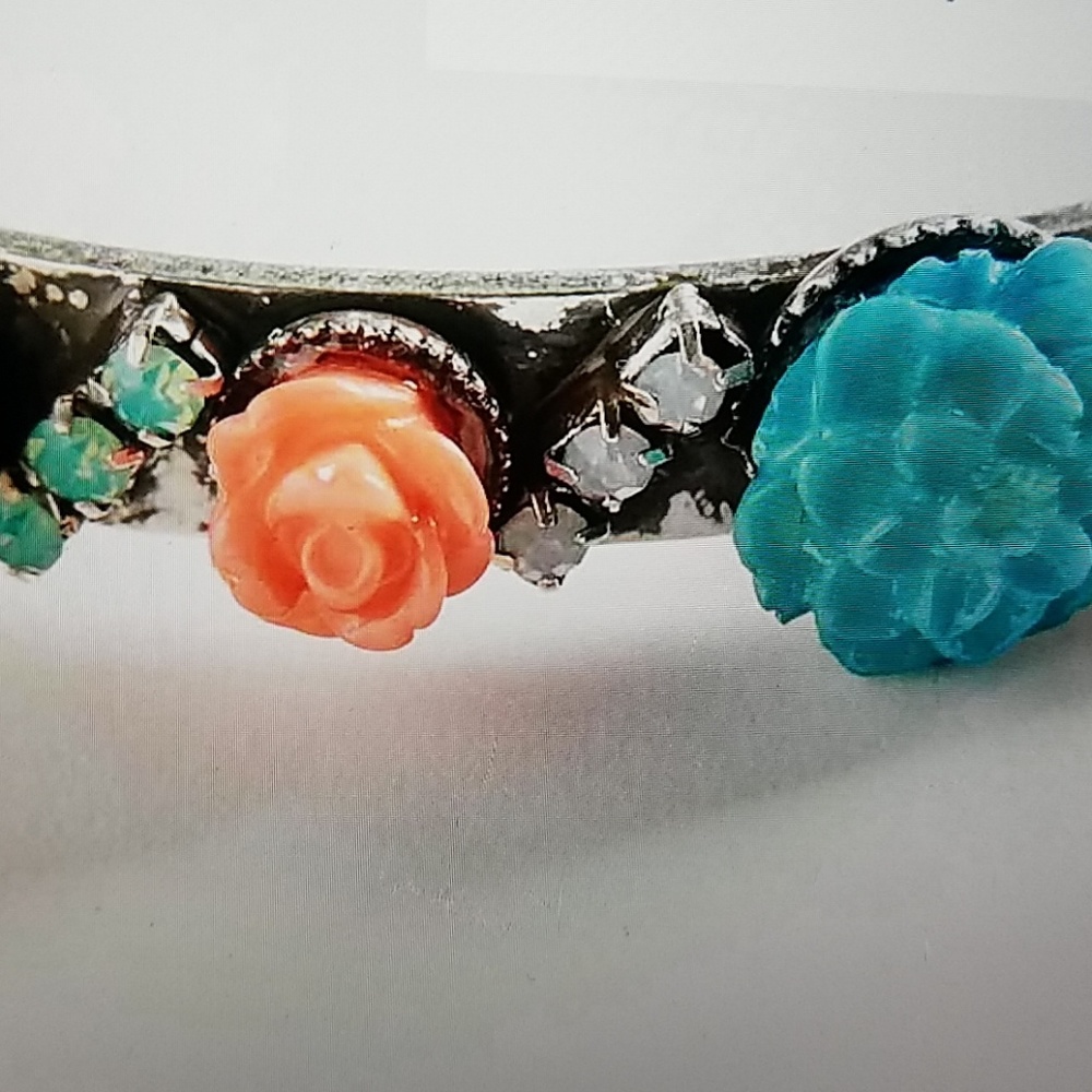 NEW! dANNIJO floral  boho bracelet - Picture 2 of 3